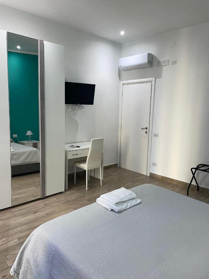 Dormire A Napoli Centro Holiday House Casa Vacanza Extérieur photo