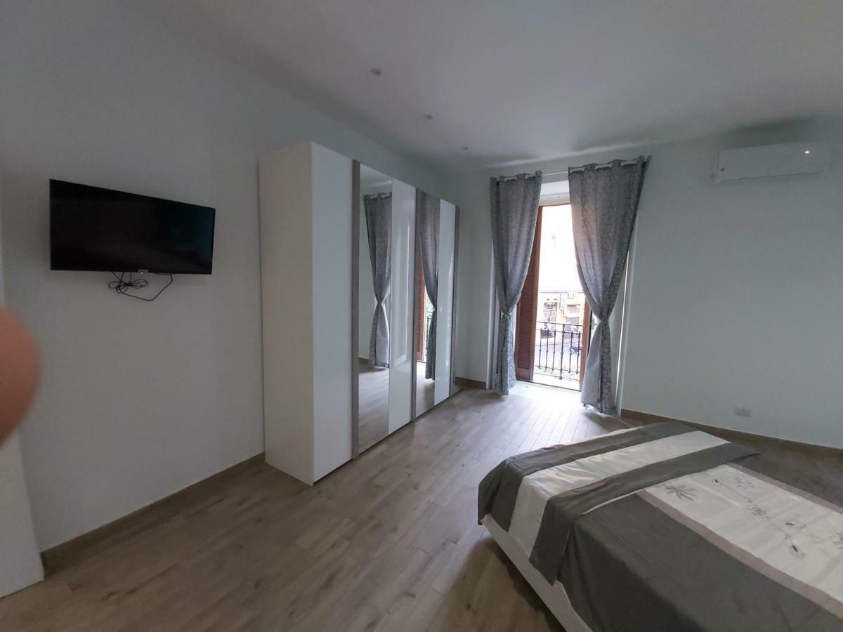 Dormire A Napoli Centro Holiday House Casa Vacanza Extérieur photo